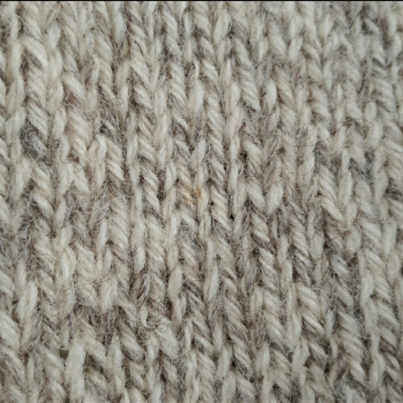 Vintage Brooks Brothers All Wool Beige Red Fair Isle Crew Neck Sweater - Picture 15 of 15